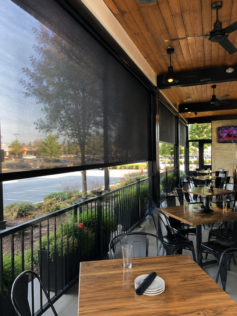 motorized screens for restaurants and outdoor dining